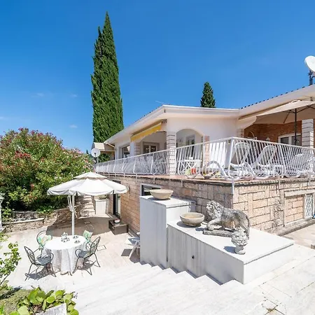 Holiday home Casa Florinda *
